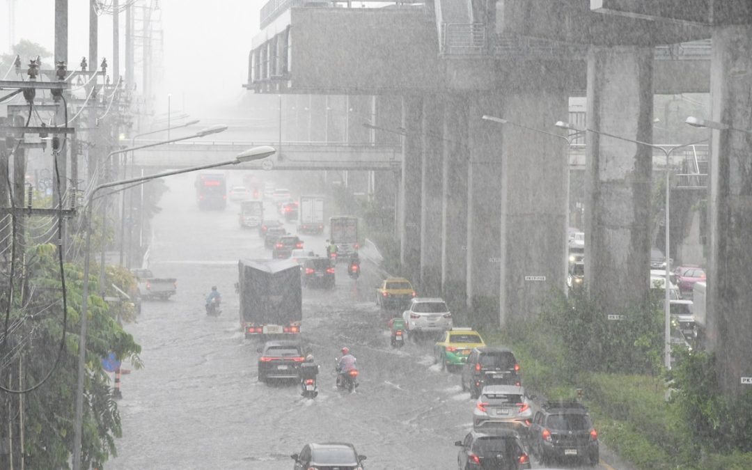 ฝนตกหนักในภาคเหนือและภาคตะวันออกเฉียงเหนือ